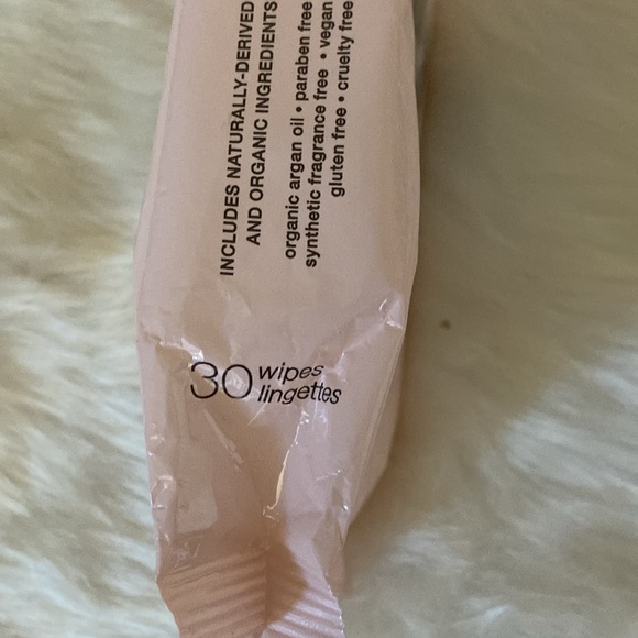 🆕 Josie Maran bear naked wipes 30 wipes - Picture 3 of 3